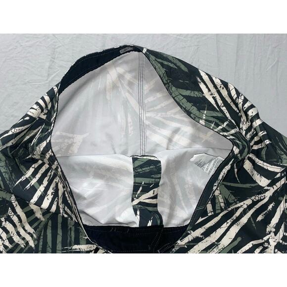 Volcom Manic 2 Cargo Board Shorts in Cactus Green. Men's Size 38, EUC!! - Picture 2 of 4